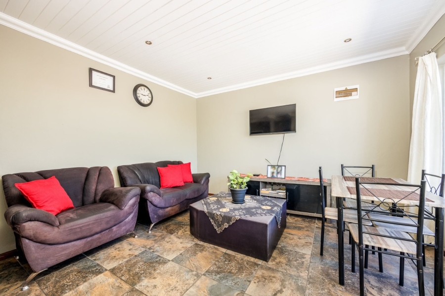 2 Bedroom Property for Sale in Hagley Western Cape